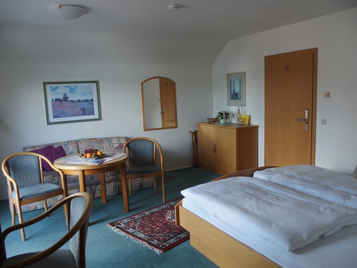 Hotel Pension Café Hasler Bodman-Ludwigshafen Eksteriør billede